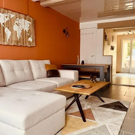 Holiday home Cocon Douillet Avec Jacuzzi Rimogne